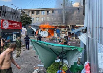 Siete heridos por ataque ucraniano contra un mercado en Lugansk