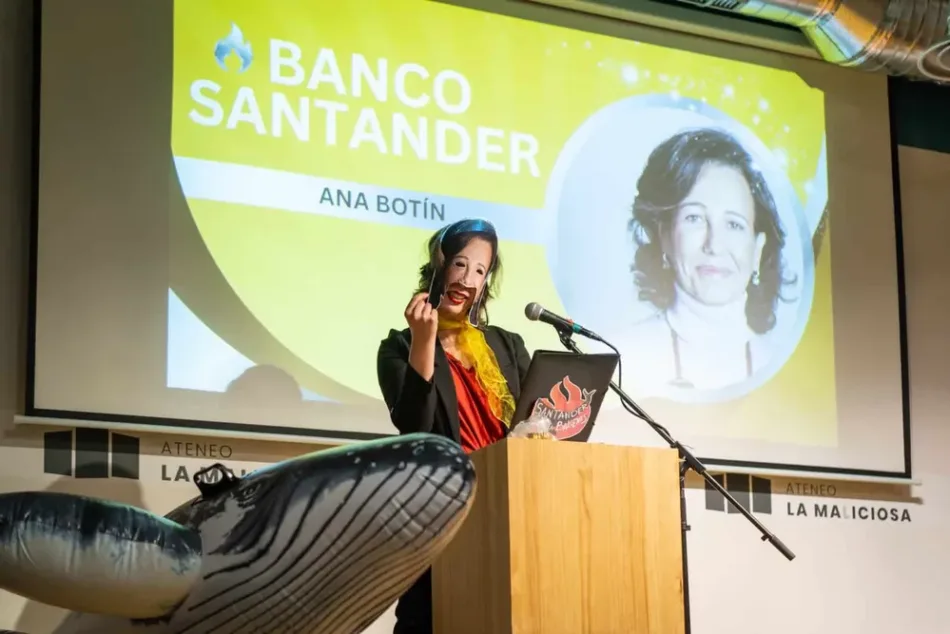 El Banco Santander obtiene el galardón al peor banco español en los Premios Atila de Ecologistas en Acción