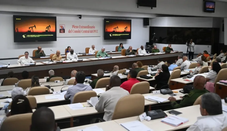 Cuba debate audaces transformaciones para desarrollar la economía bajo asedio de EE.UU.