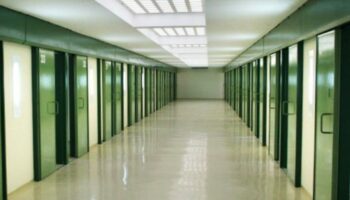 Señalan que Instituciones Penitenciarias incumple la implantación de la jornada de 35 horas
