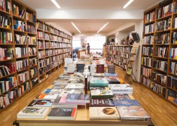 Ocho librerías de Andalucía acogerán entre junio y octubre encuentros entre autores dentro del programa ‘Afinidades electivas’