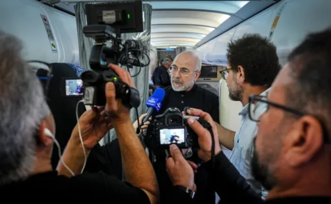 Irán y EE.UU. acuerdan liberación de fondos congelados y exención petrolera