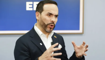 Abelardo de la Espriella denunciado por saquear fondos de la salud