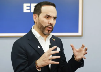Abelardo de la Espriella denunciado por saquear fondos de la salud