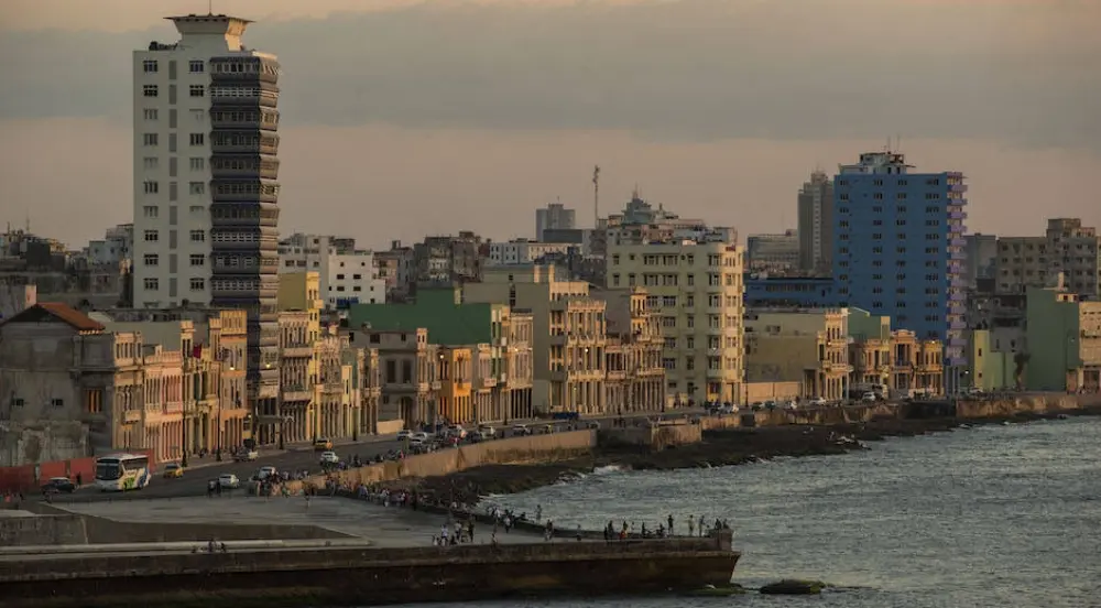 Cuba aprueba paquete de 176 reformas para dinamizar economía en medio de reforzado bloqueo de EE.UU. - Tercera Información