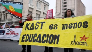 Convocan movilización nacional en rechazo a megarreforma de Kast en Chile