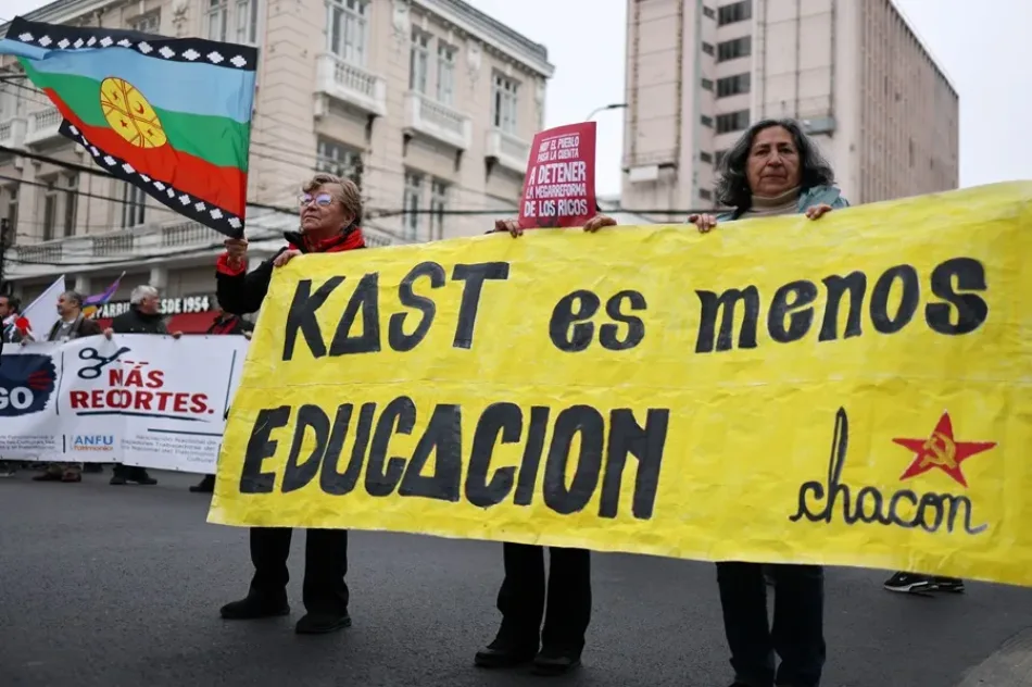 Convocan movilización nacional en rechazo a megarreforma de Kast en Chile