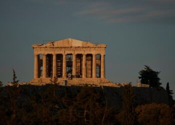 Concluyen obras de restauración de fachada de Partenón de Atenas