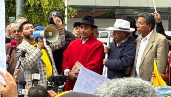 Organizaciones de Ecuador formalizan pedido de revocatoria de Noboa