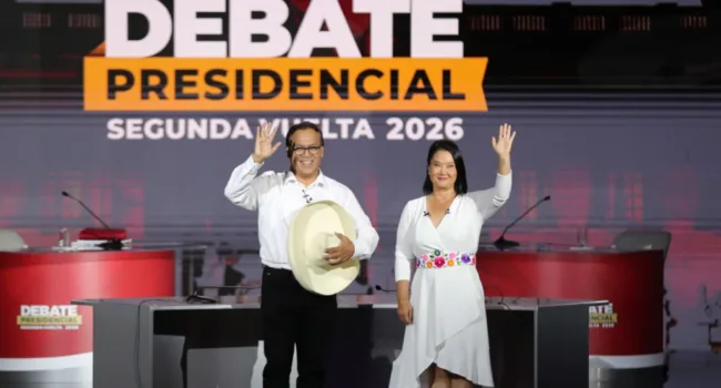 Sánchez y Fujimori confrontan propuestas en debate presidencial para segunda vuelta en Perú