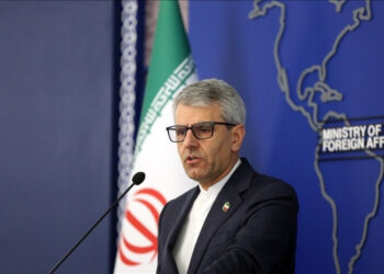 Irán anuncia un aplazamiento de las conversaciones con Estados Unidos