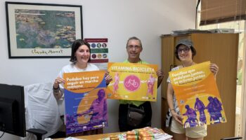 Los colectivos “Vía Libre” y “Pedalada a pedalada” llevan la campaña «Vitamina Bicicleta» a centros de salud de Alcalá para prescribir la bicicleta como aliada de la salud física y mental
