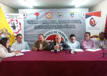 Sindicatos de Ecuador convocan movilizaciones contra despidos masivos y el FMI