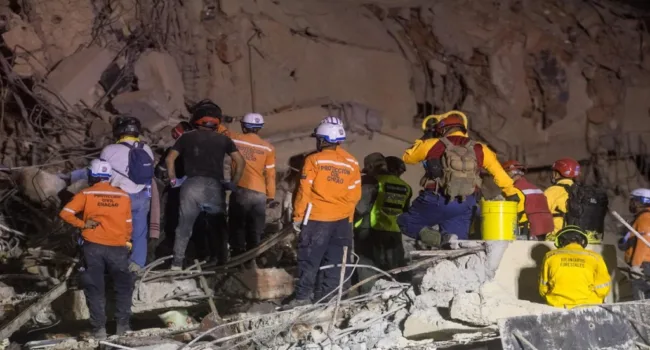 España envía avión de ayuda a Venezuela para colaborar con las labores de búsqueda y rescate tras fuertes terremotos