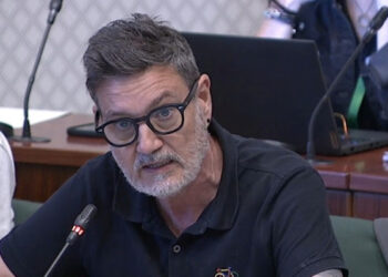 Els Comuns reivindiquen l’increment d’un 49% del pressupost contra les violències masclistes