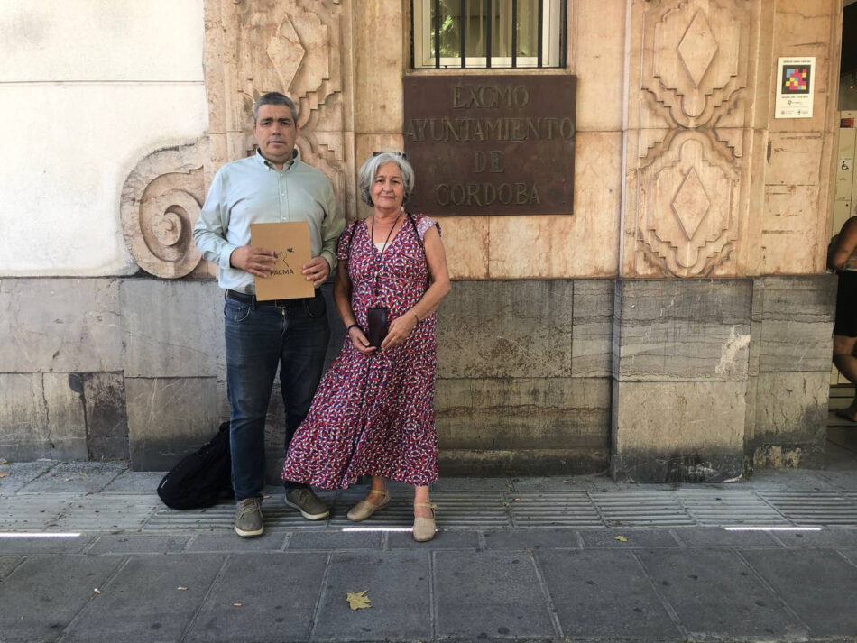 PACMA propone convertir colegios y bibliotecas en refugios climáticos ante las próximas olas de calor