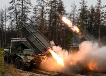 Rusia ataca dos buques que llevaban suministros a fuerzas de Ucrania