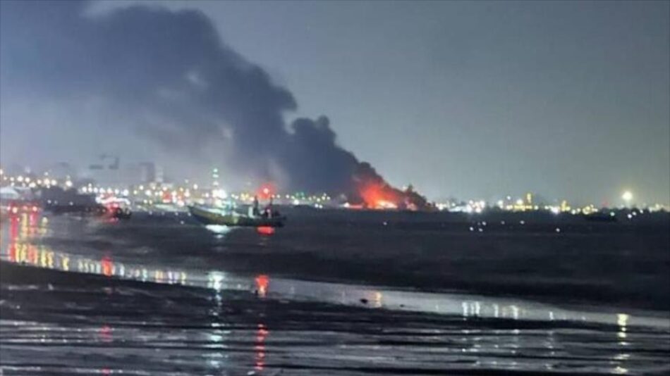 EEUU vuelve a violar alto el fuego con Irán y amenaza con bloqueo naval