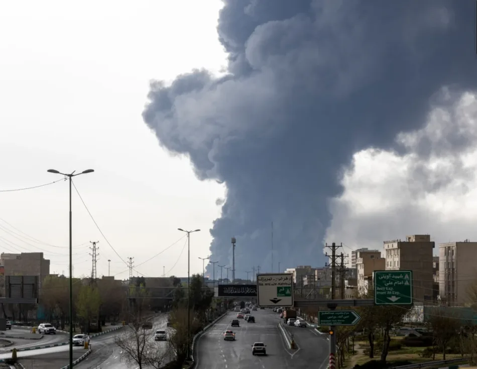 EE. UU. ataca planta de agua y silo de trigo en Irán