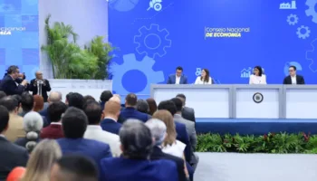 Delcy Rodríguez: «Nadie está de acuerdo con el bloqueo económico» contra Venezuela