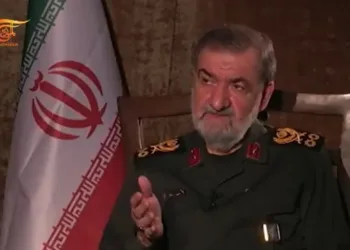 Irán advierte de respuesta gradual e intensa tras ataque de EE. UU.