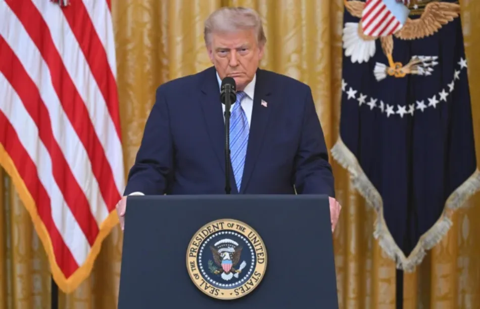 Condenan nuevas restricciones de Trump a visas de periodistas internacionales