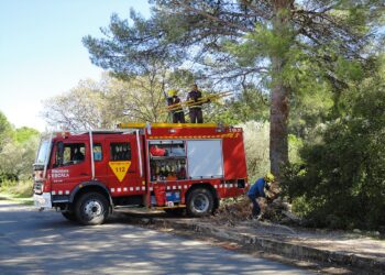 Els Bombers/es de la Generalitat deixen de suplir voluntàriament les mancances estructurals del servei durant la campanya forestal