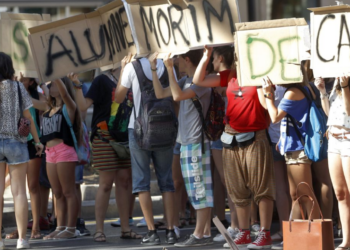 CGT denuncia las condiciones laborales y ambientales de 76 nuevos centros a Inspección de Trabajo por las altas temperaturas en las aulas del País Valencià