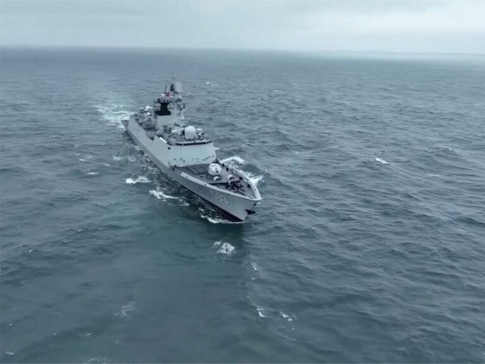 China expulsa a barcos filipinos, siguen tensiones en mar Meridional