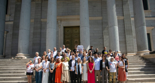 50 diputados apoyan la Proposición de Ley que retoma la ILP «No Es Mi Cultura» registrada esta mañana