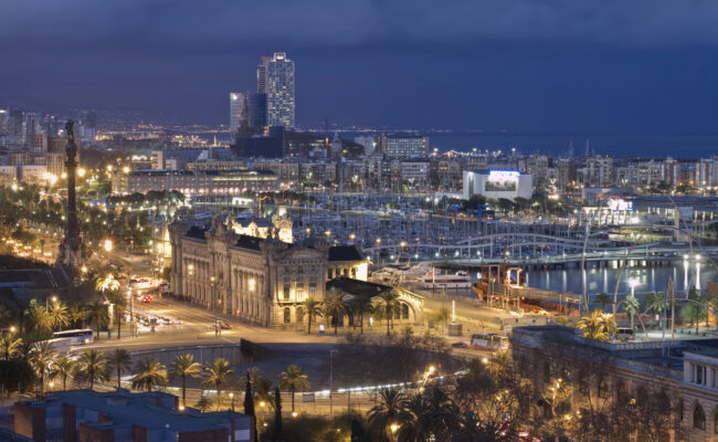 El puerto de Barcelona, corredor comercial clave de un combustible que mantiene en marcha la maquinaria genocida de Israel