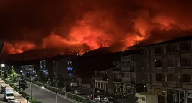 IU lleva una moción a los ayuntamientos para implementar “planes de evacuación y nuevas medidas públicas para prevenir incendios” de cara a enfrentar el aumento de grandes fuegos