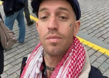 IU plantea al Gobierno que ejerza su derecho legal a denegar la extradición del activista norteamericano J.C. Chambers ante los evidentes riesgos de una entrega a EEUU
