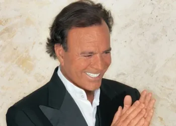 La Agrupación de Periodistas de UGT alerta del efecto intimidatorio de la querella de Julio Iglesias contra elDiario.es
