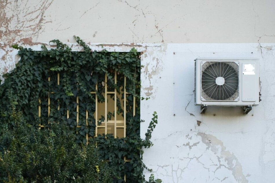Luchar contra el calor en los colegios no debería depender solo del aire acondicionado