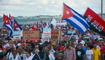 Contra Cuba y todos los que no se someten