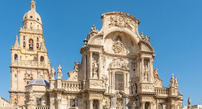 IU-Verdes felicita a la FAMHRM por la retirada de la inscripción dedicada a Primo de Rivera de la fachada de la Catedral de Murcia
