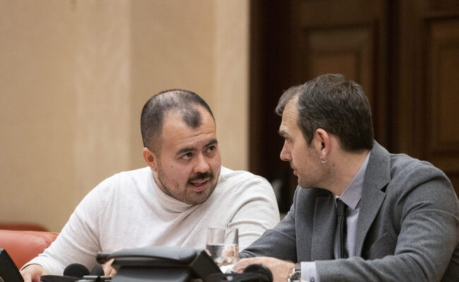 IU traslada a altos inspectores educativos en las CC.AA su “preocupación” por propuestas ultras de Vox en connivencia con el PP que “atentan contra derechos de profesores y alumnado”