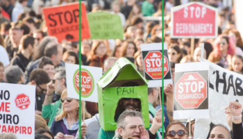 PAH: «La reforma de la Ley de Suelo que beneficia a las grandes constructoras diluye las buenas medidas incluidas para combatir la emergencia habitacional»