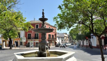 Adelante Andalucía Jerez acusa a Vox de utilizar las peticiones vecinales del barrio de Santiago para favorecer a los especuladores y al turismo