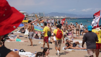 Socorristas de Barcelona se concentran el día mundial para la prevención de los ahogamientos 2026