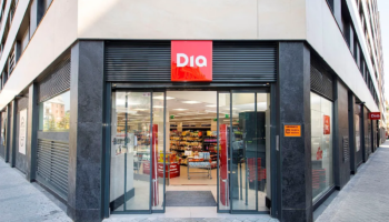 A CIG-Servizos convoca unha protesta para forzar a Supermercados DIA a asumir os salarios do convenio do sector