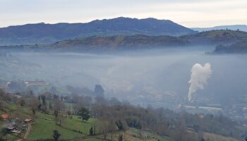 Se vuelven a disparar los contaminantes del aire que se respira en Oviedo esta madrugada