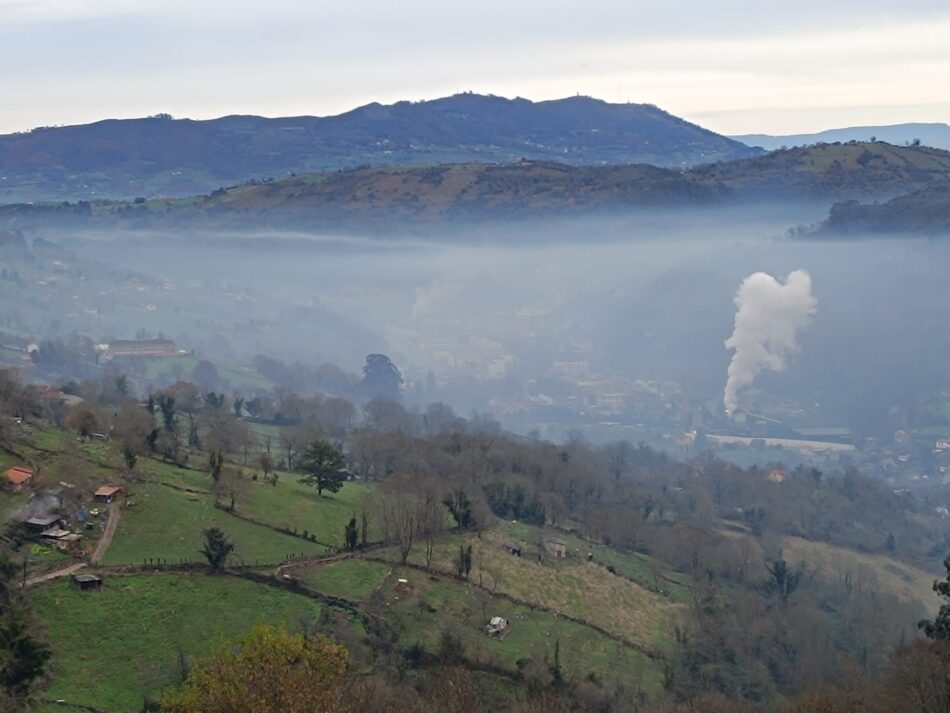 Se vuelven a disparar los contaminantes del aire que se respira en Oviedo esta madrugada