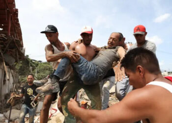 Las víctimas mortales por el terremoto en Venezuela ascienden a 3.889
