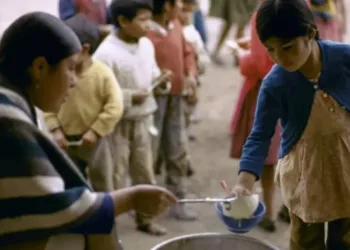Países en desarrollo gastan más en deuda externa que en educación