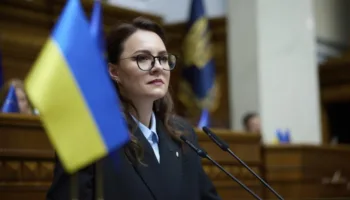 Parlamento de Ucrania aprueba la dimisión de Sviridenko