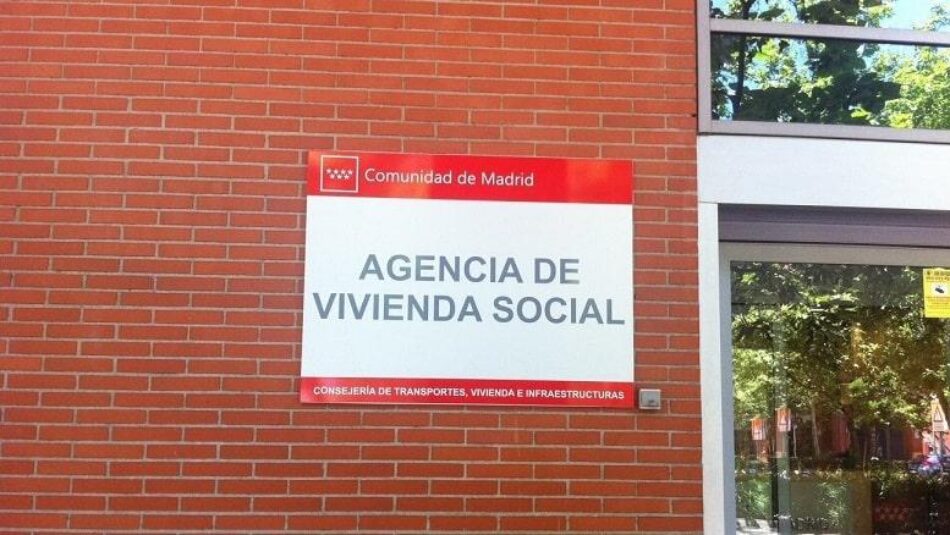Desahucian a una familia con tres menores, uno con síndrome de Down, de una propiedad de la Agencia de Vivienda Social (AVS) de la Comunidad de Madrid