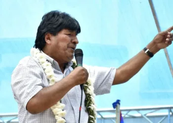 Bolivia: Fiscalía consuma asedio político y ordena la captura de Evo Morales