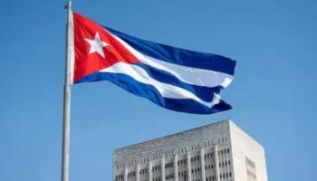 Denuncian que EE.UU. simula estar “temblando de miedo” ante Cuba para justificar agresión